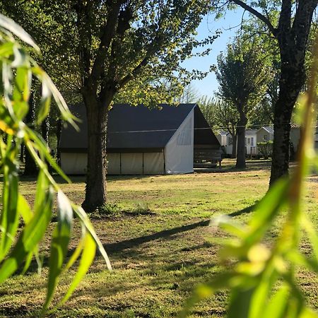 Camping Les Mancellieres Avrille  Exterior photo