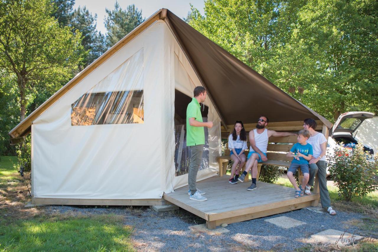 Camping Les Mancellieres Avrille  Exterior photo