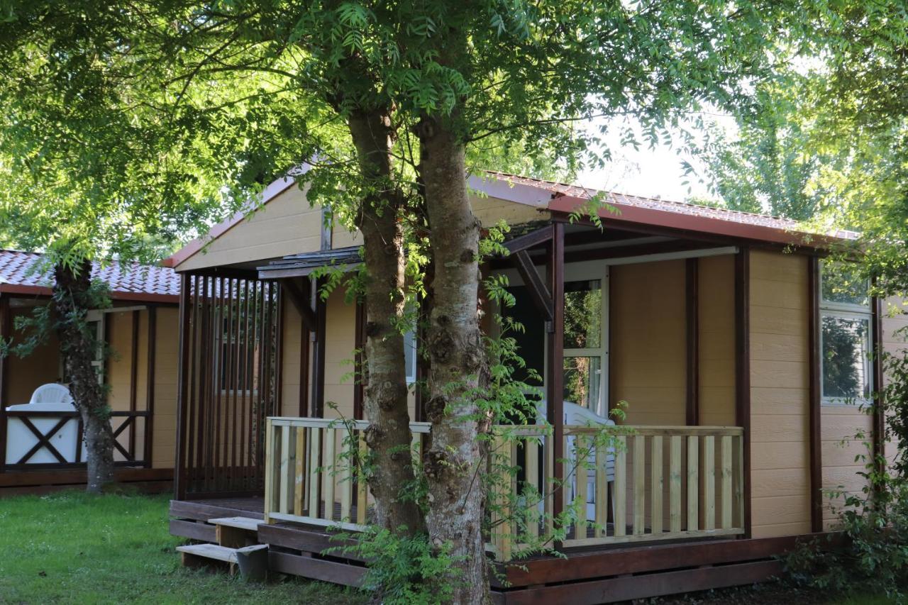 Camping Les Mancellieres Avrille  Exterior photo