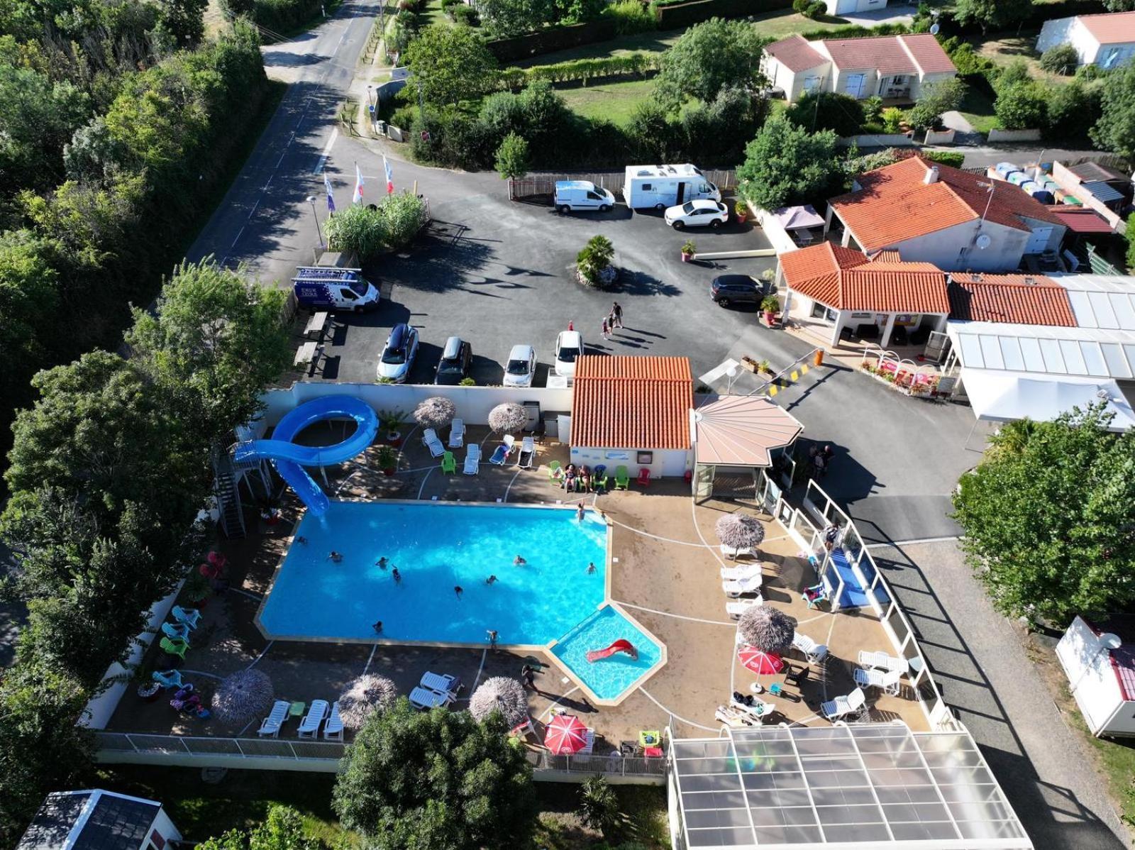 Camping Les Mancellieres Avrille  Exterior photo