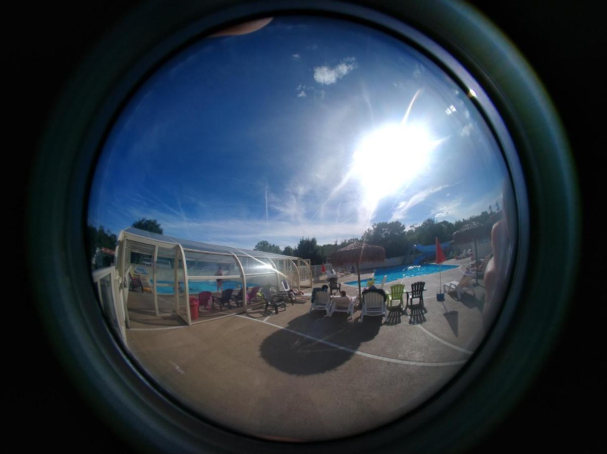 Camping Les Mancellieres Avrille  Exterior photo